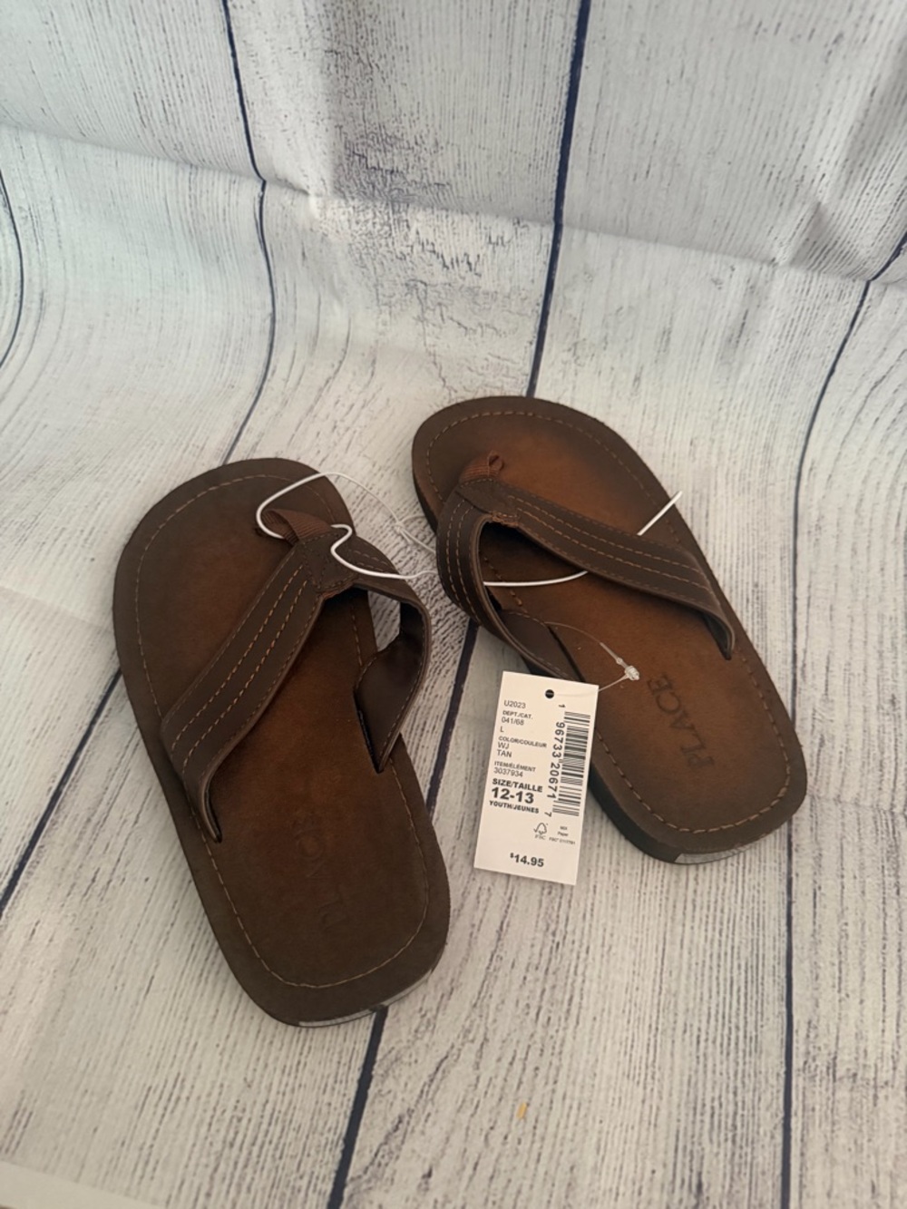 Boys Children’s Place💙Flip-Flops brand NEW with tags! NEVER worn!